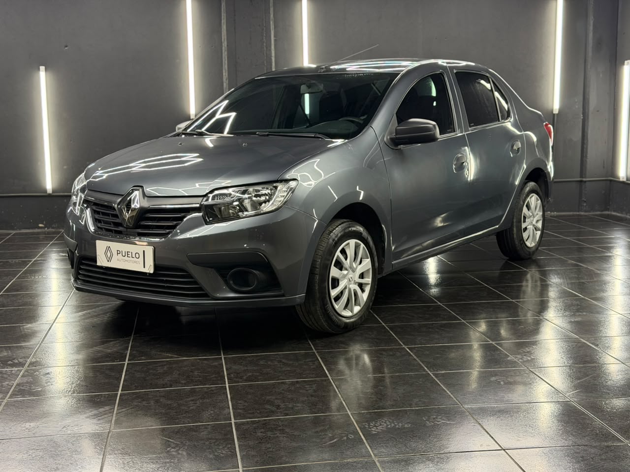 RENAULT LOGAN
